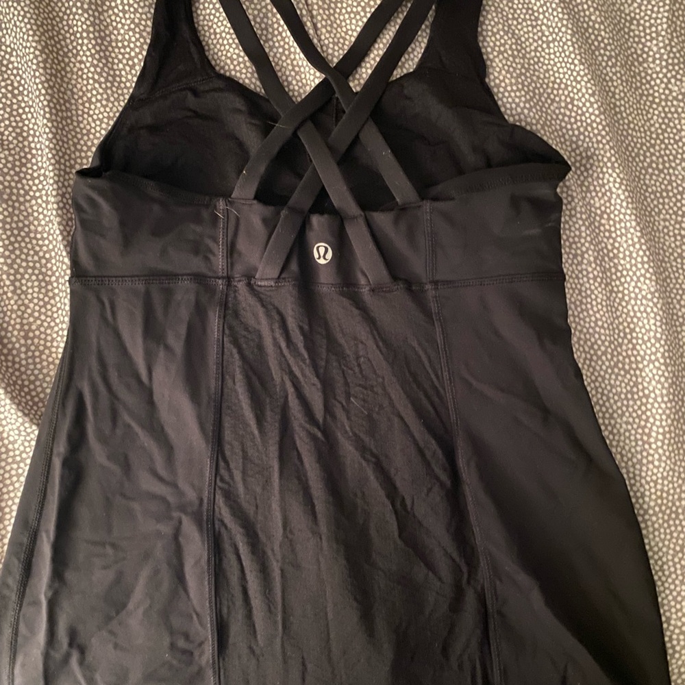 Lululemon tank cross back!